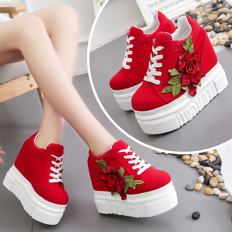 Wedge Heeled Sneaker - Sepatu Sneakers Olahraga Wanita, Hak Tersembunyi
